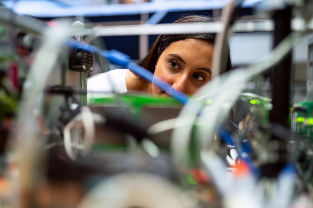 femme dans l'industrie