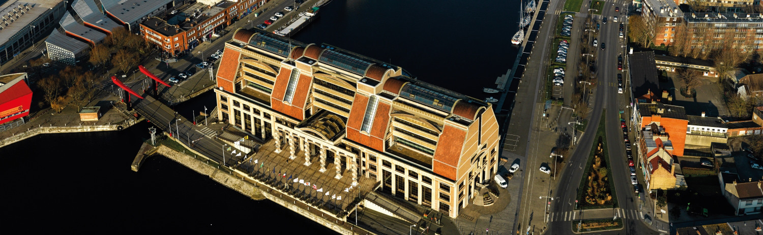 Photo aérienne de l'hôtel communautaire de Dunkerque