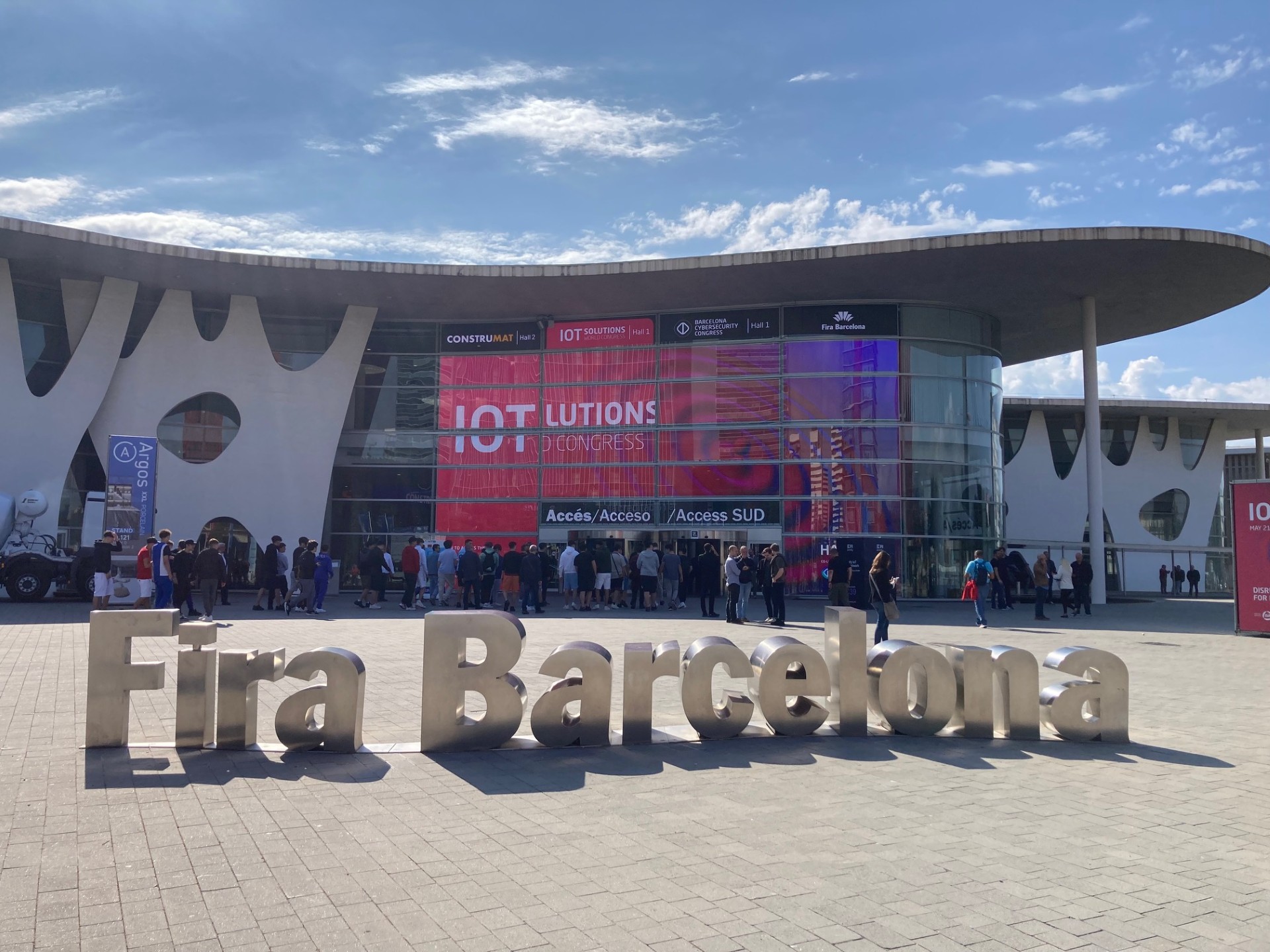 VA IOT SOLUTIONS WORLD CONGRESS dehors fira barcelona