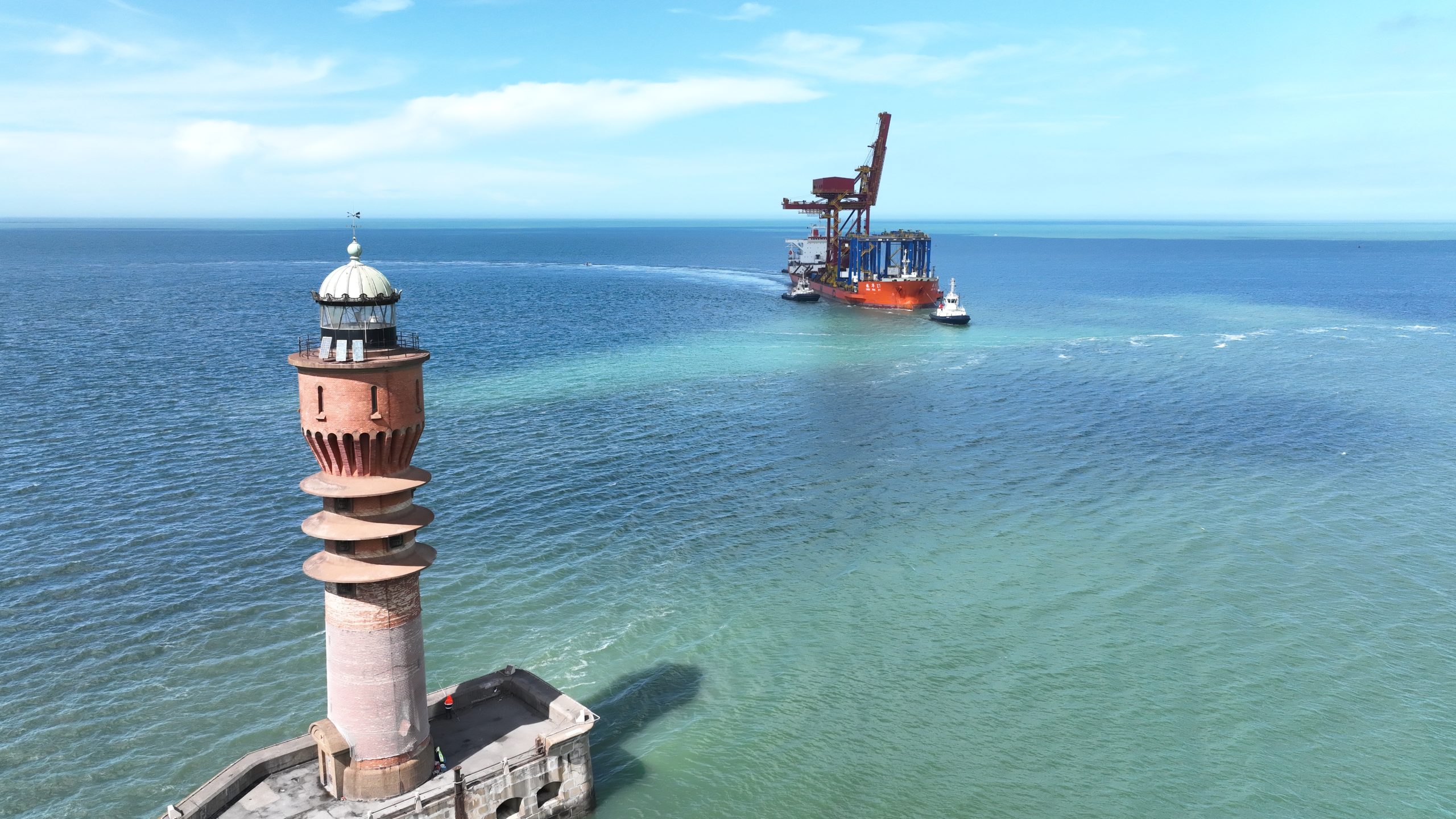 photo phare port Dunkerque