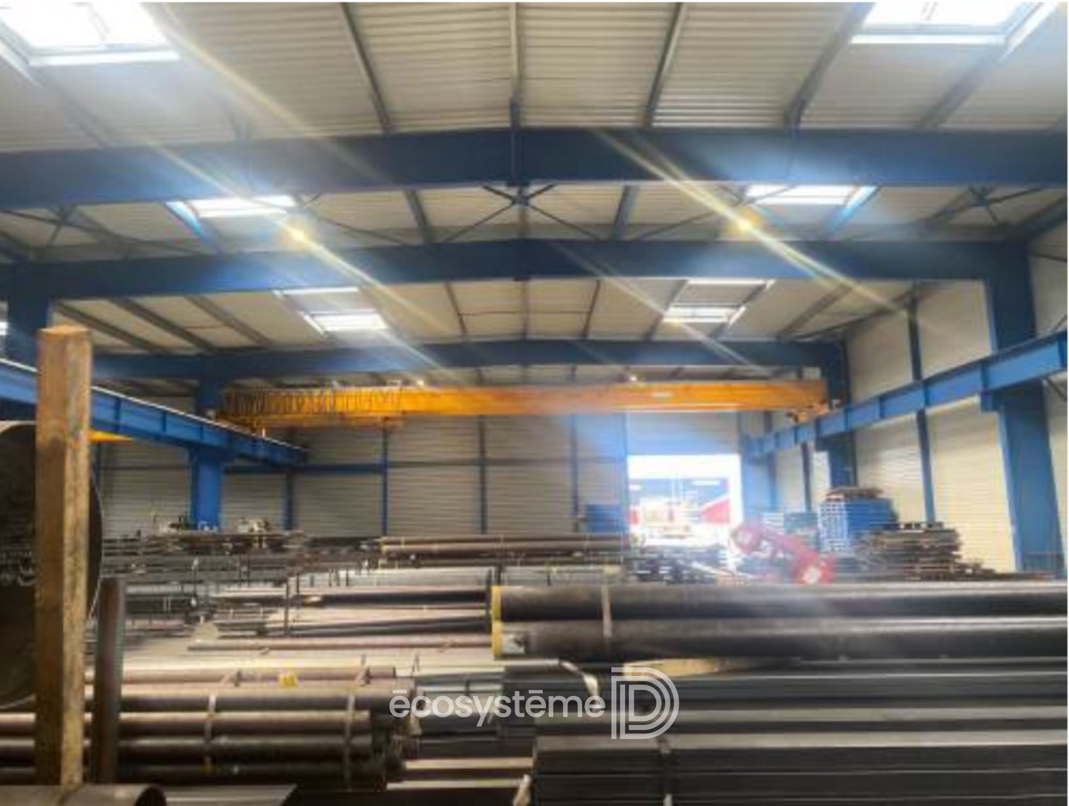 Industrial building with overhead cranes