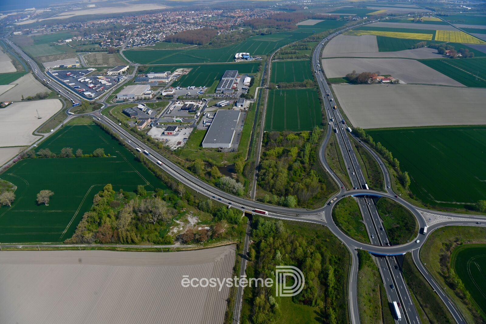 Motorway-side logistics warehouse