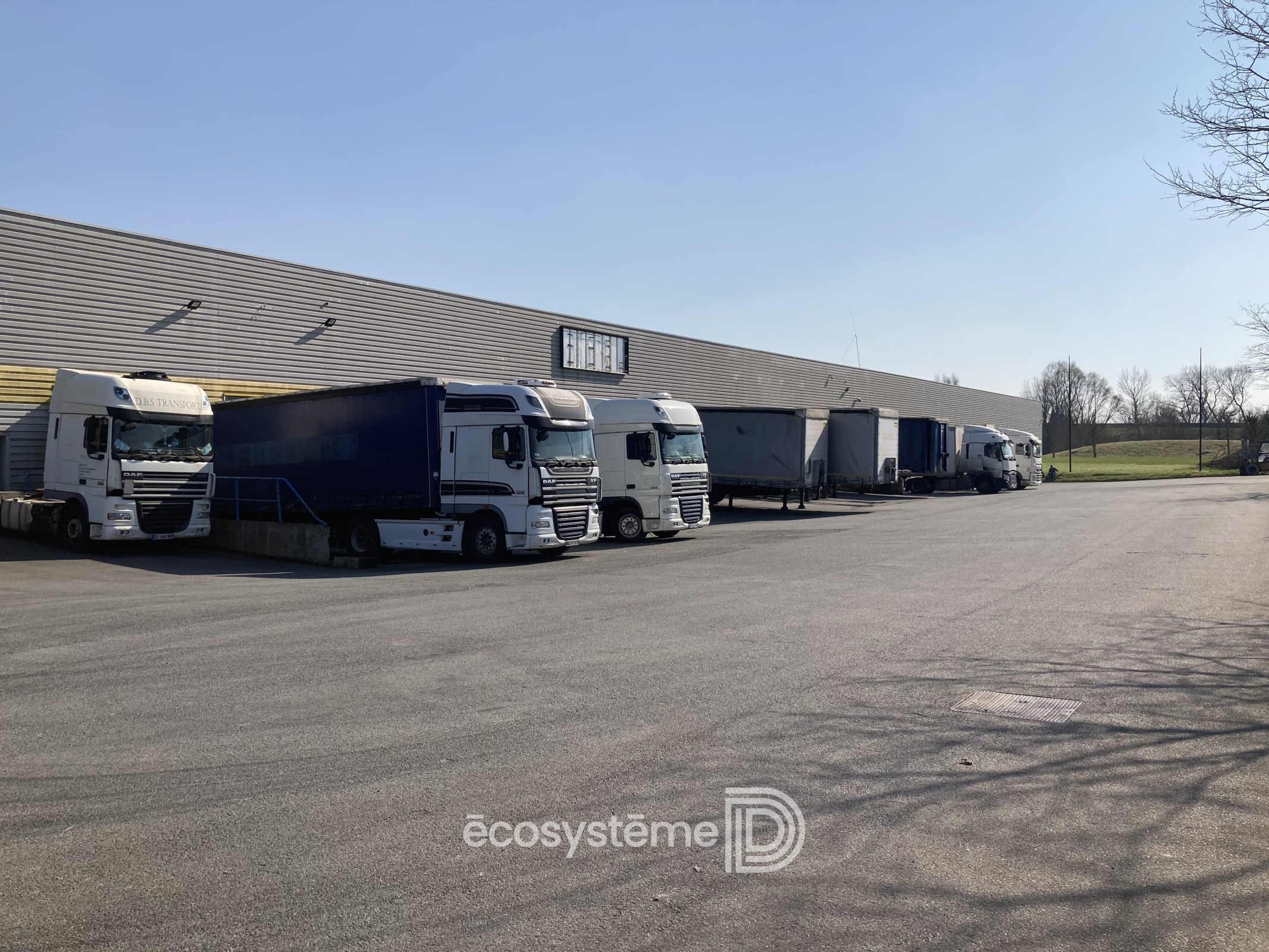 Logistics warehouse along the A16 - Entrepôts_Good state_1002303-0L