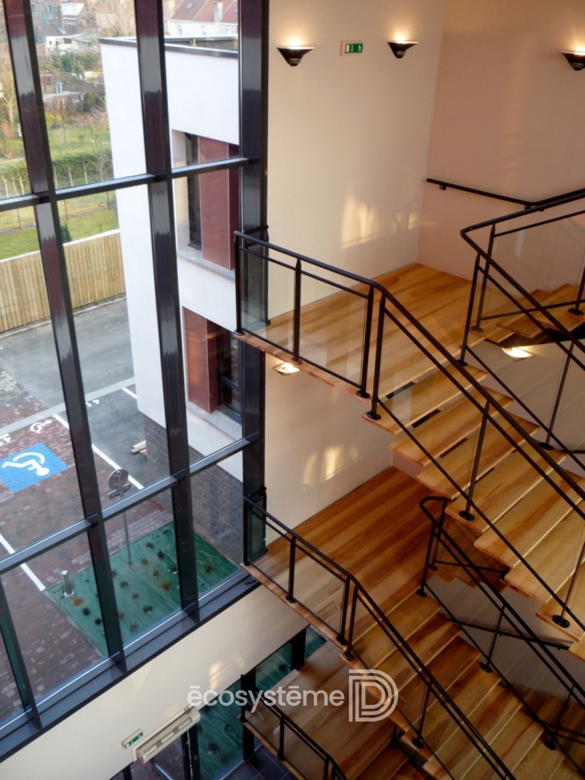 Ensemble de bureaux en Zone Franche Urbaine