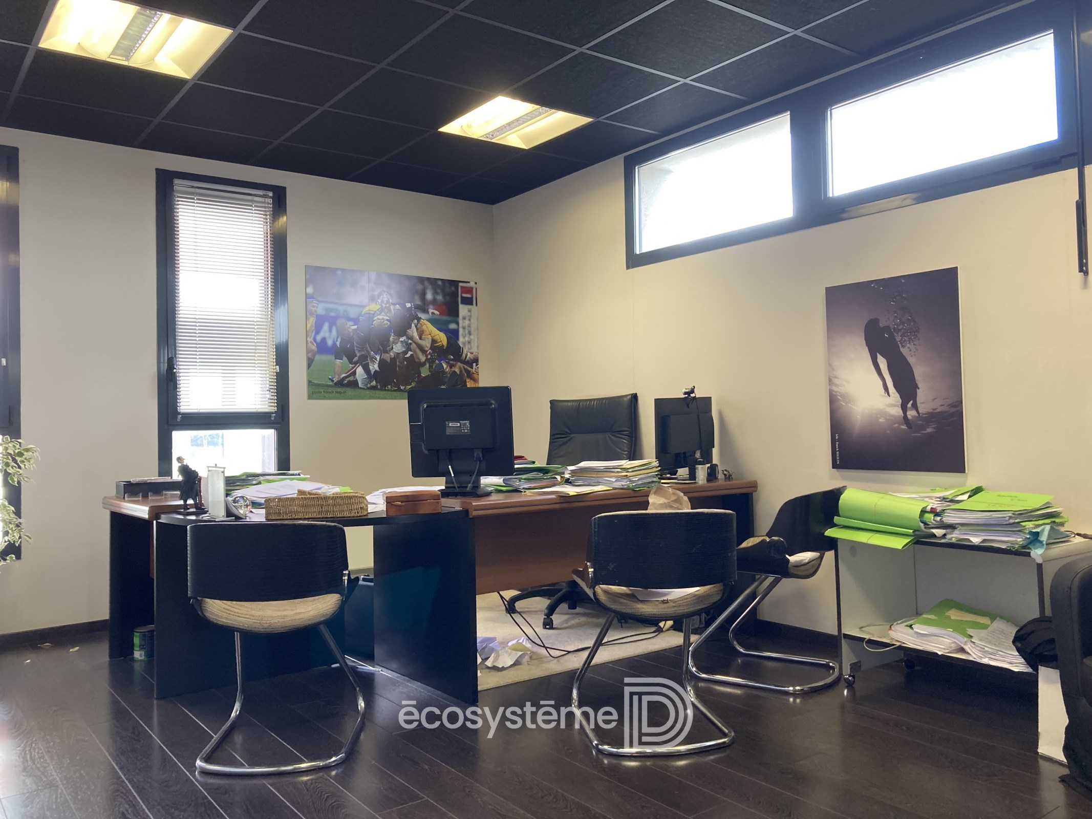 Ensemble de bureaux en Zone Franche Urbaine