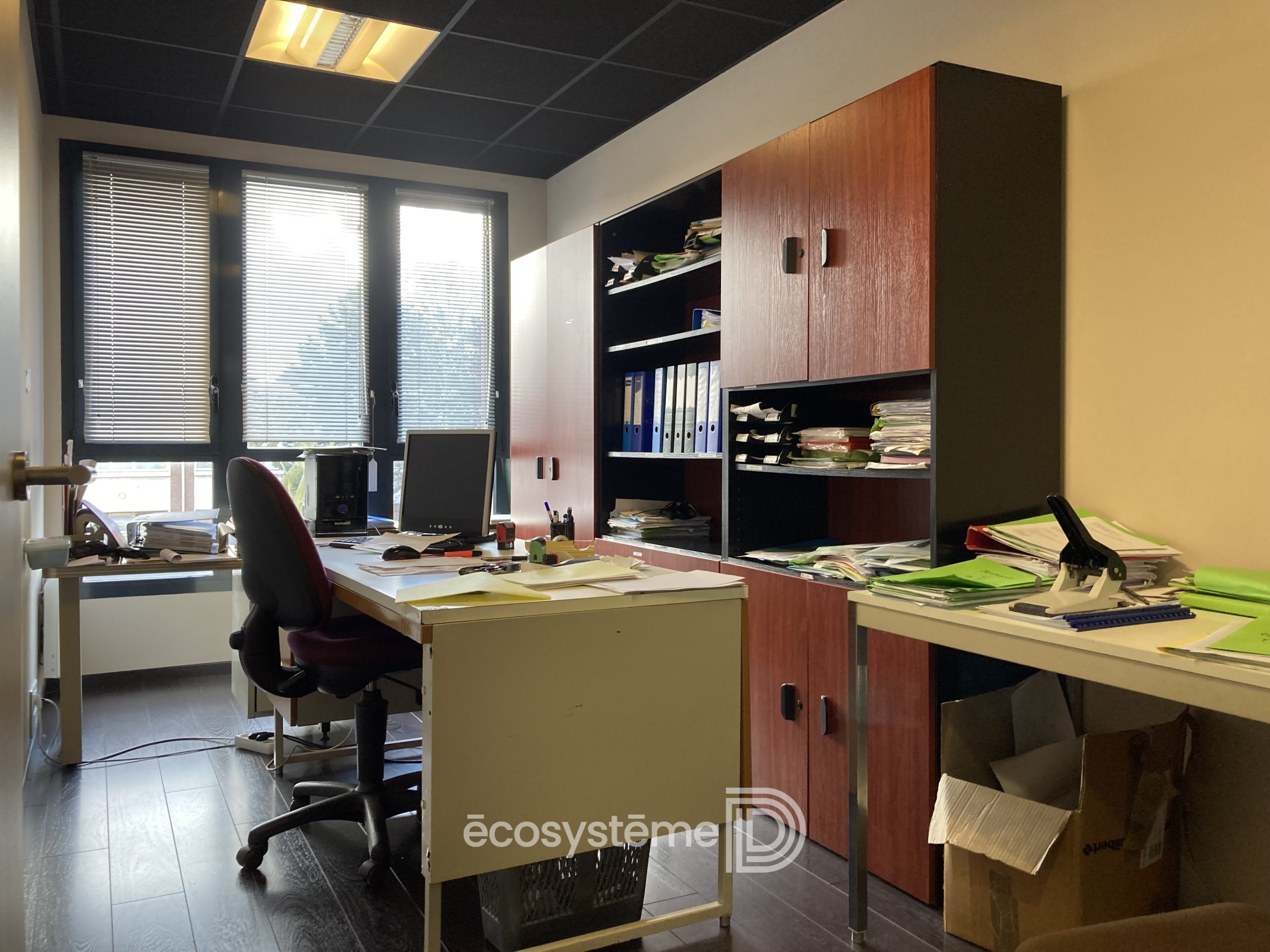 Ensemble de bureaux en Zone Franche Urbaine