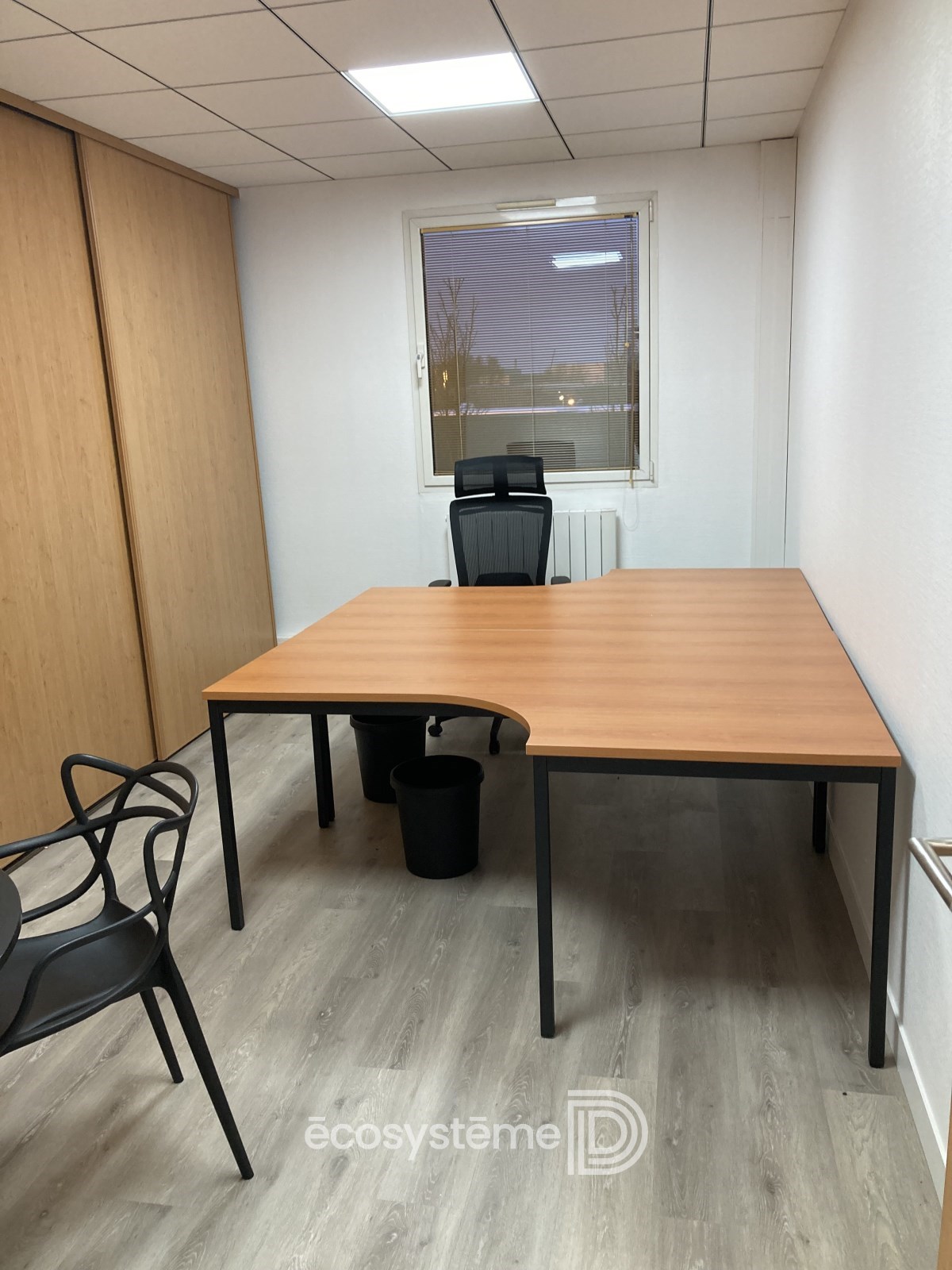 Bureaux d&rsquo;exception aux portes de l&rsquo;autoroute A16