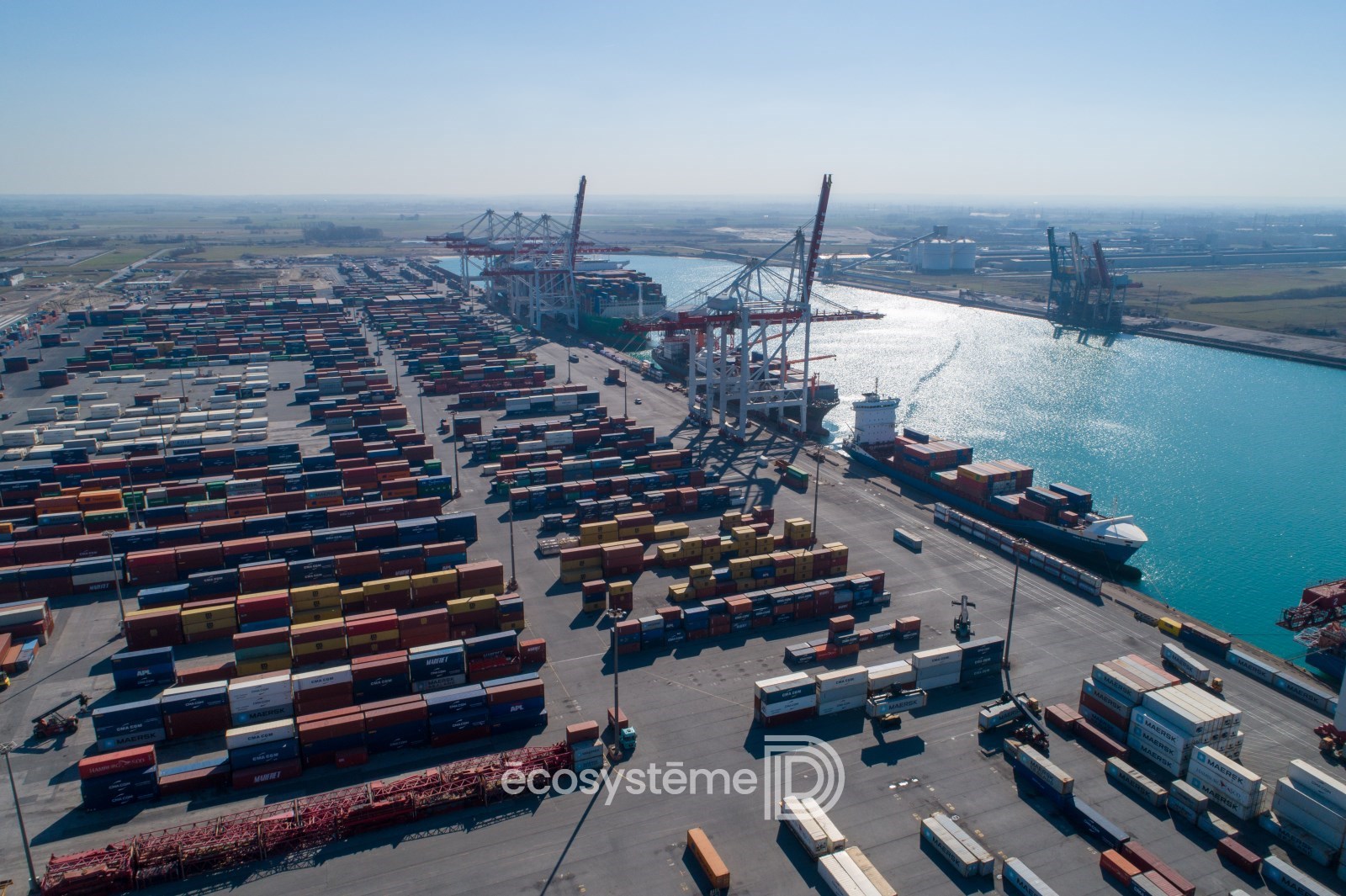 Storage – Logistics on 6 000 m² of warehouse