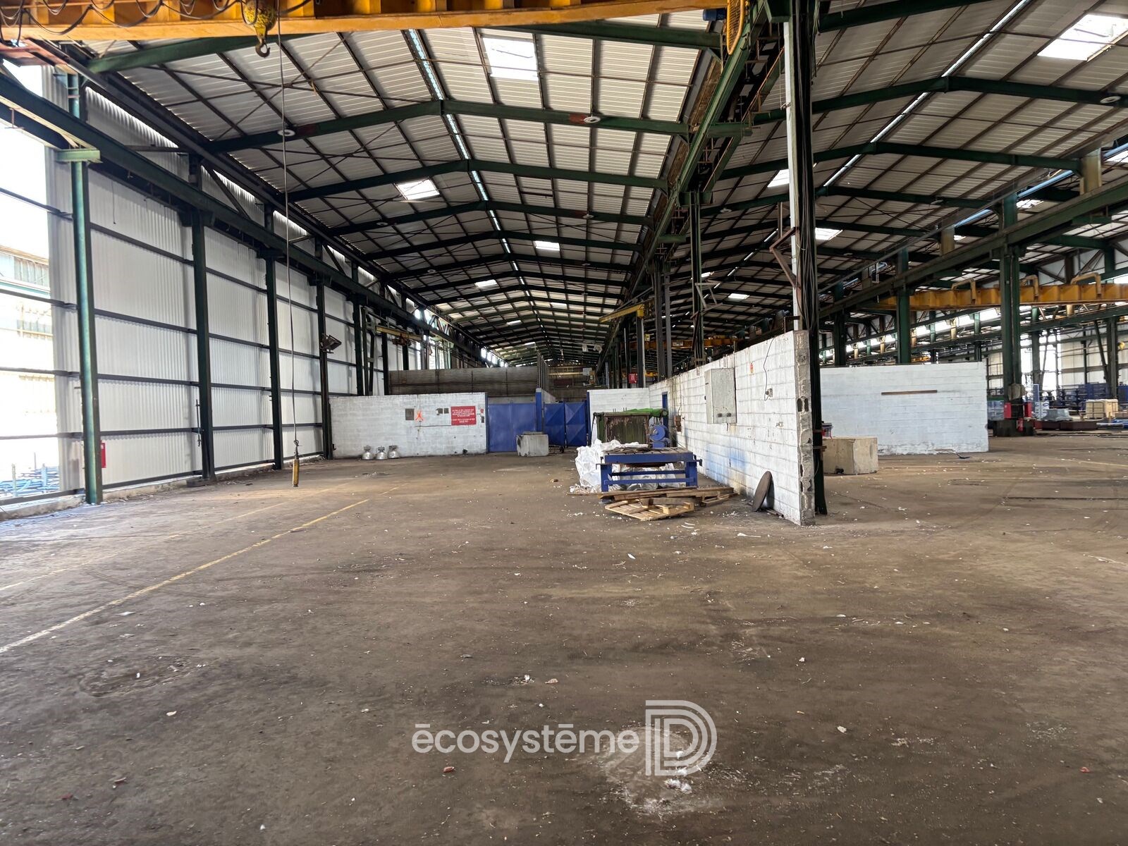 DSR – Atelier avec Ponts roulant de 5 500 m²