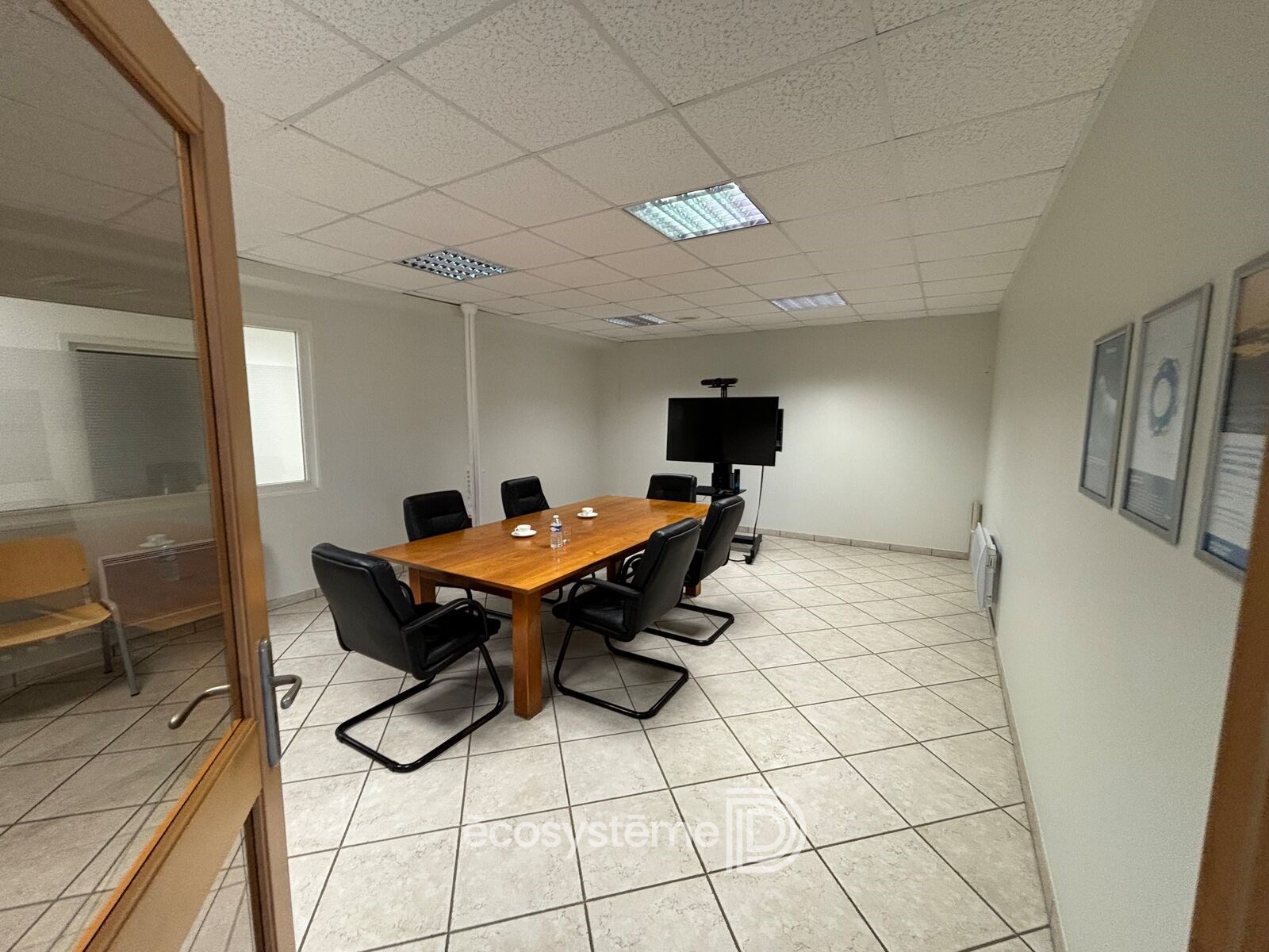 Ensemble industriel de 5 487 m²