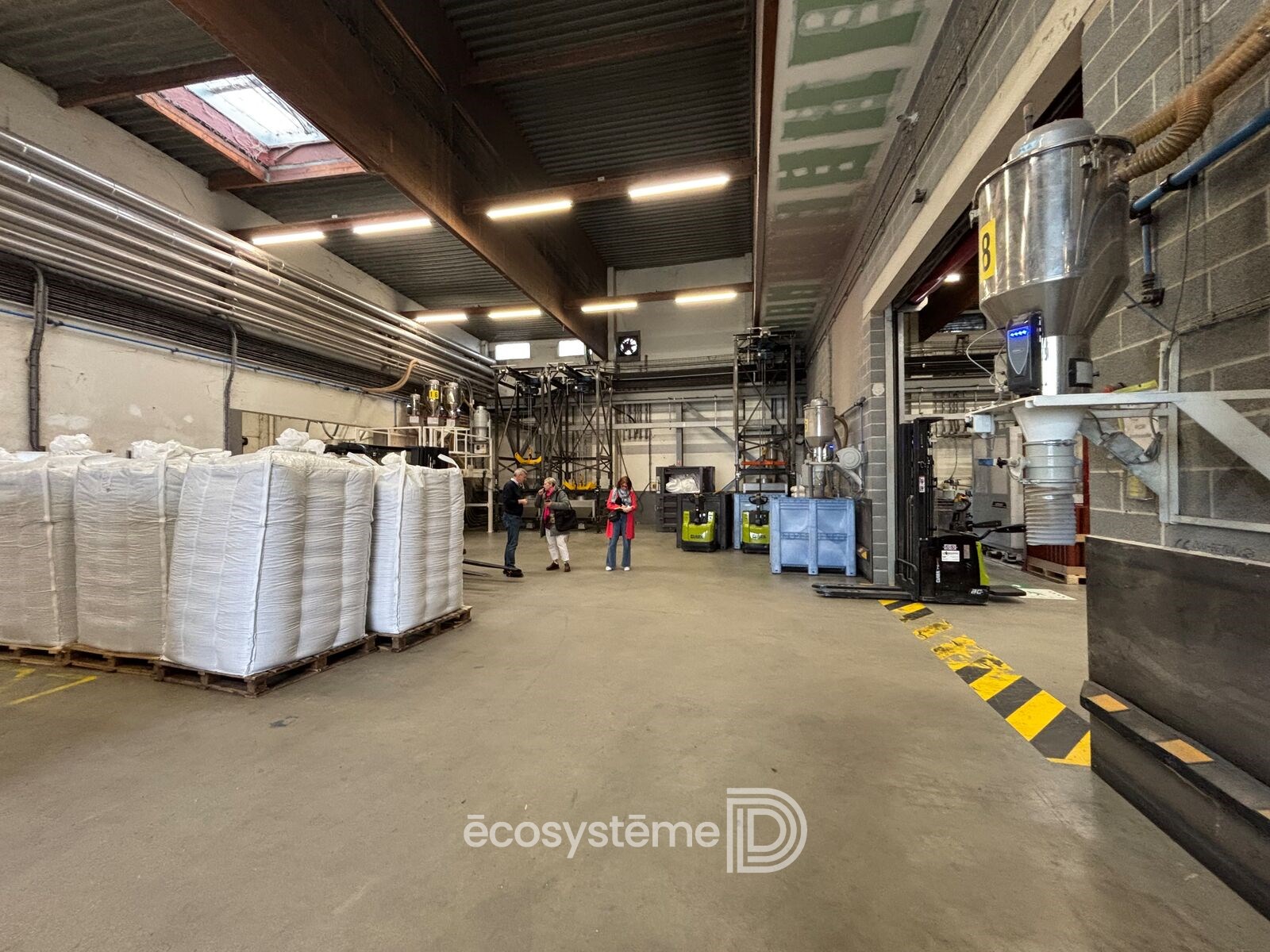 Ensemble industriel de 5 487 m²